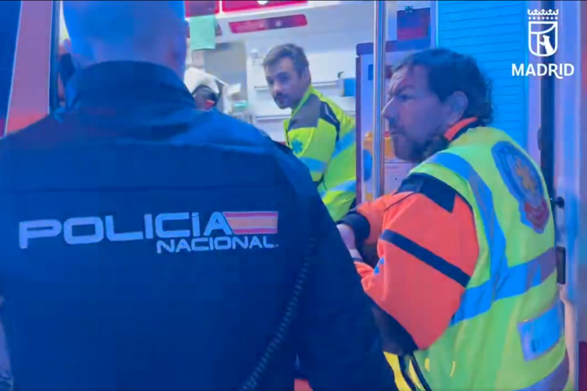 Un joven de 26 años lucha por su vida tras recibir cinco puñaladas en Usera (Madrid): la Policía detiene a tres sospechosos