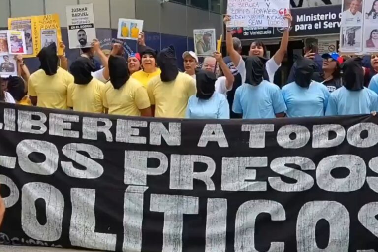 Familiares de presos políticos venezolanos piden a la Iglesia intervenir para procurar su liberación