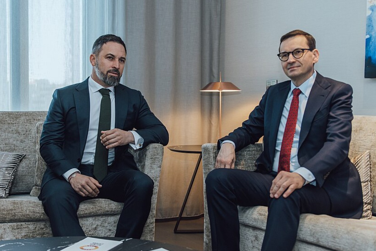 El presidente del ECR, Mateusz Morawiecki, sigue a Santiago Abascal, presidente de Patriotas, y censura la eutanasia a la joven Noelia: «Es aterrador. Debemos unirnos y restablecer la normalidad»
