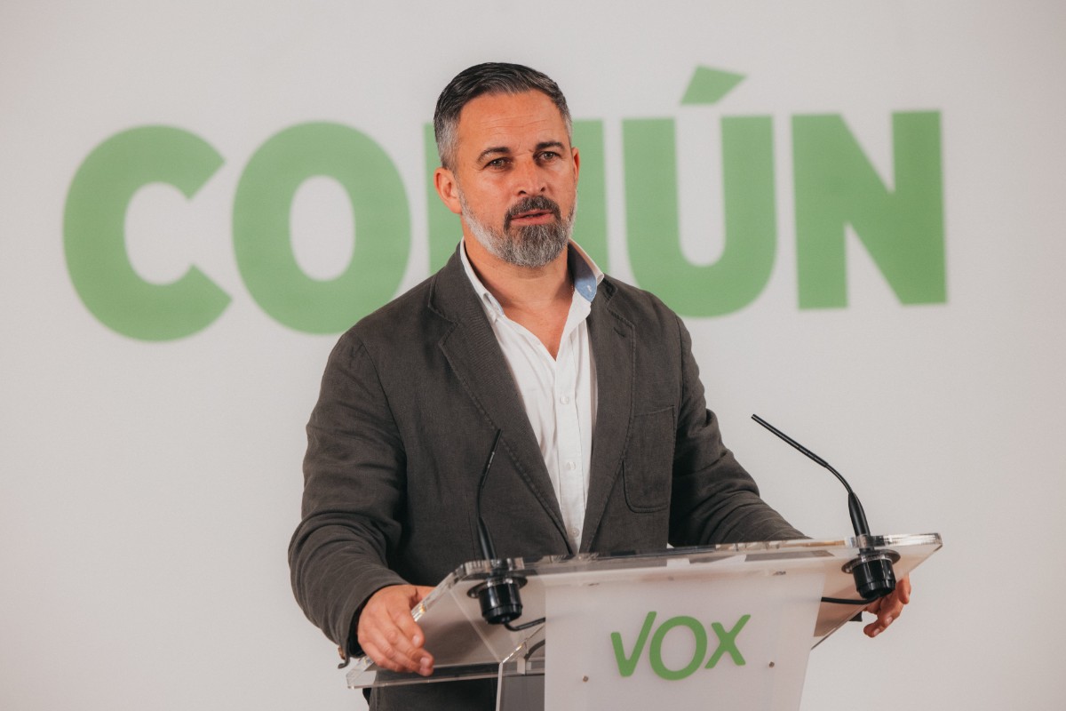 Santiago Abascal, ante la oleada de violencia contra VOX en Cataluña: «Está patrocinada por el Gobierno y sus socios porque sólo nosotros podemos acabar con su mafia»