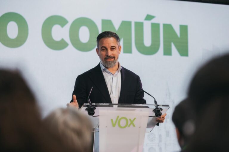 Santiago Abascal insiste en que VOX entrará en los gobiernos tras pactar «medida a medida», y con plazos y garantías de cumplimiento de los programas acordados