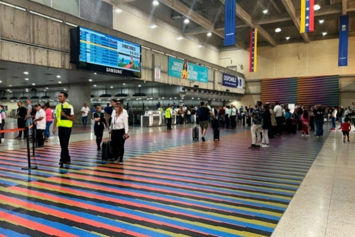 Estados Unidos reduce el nivel de advertencias para posibles viajes a Venezuela