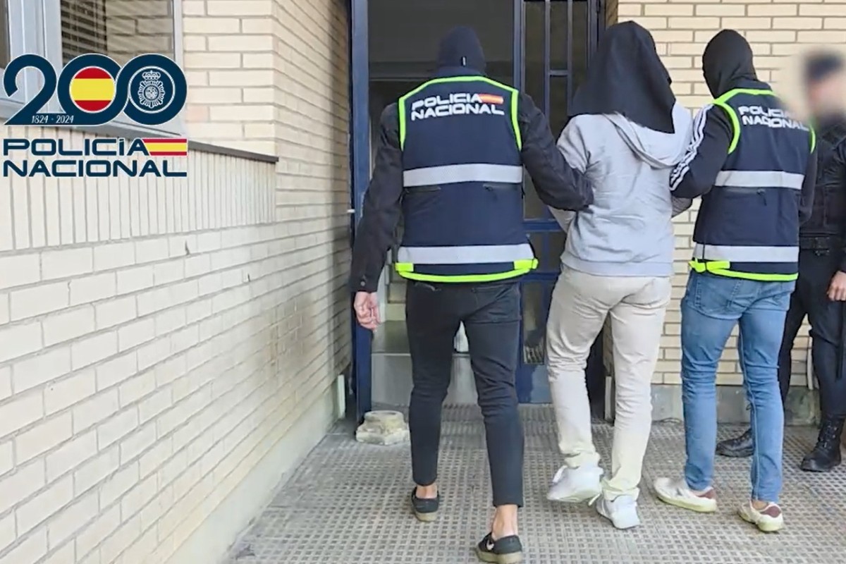 Encuentran a un yihadista con antecedentes por robos, amenazas y lesiones «dormido» en un cuartel de la Guardia Civil en un municipio de Sevilla