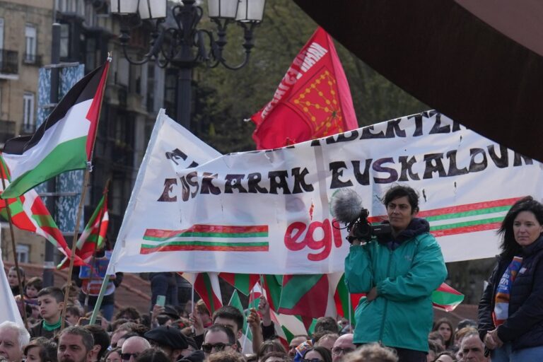 VOX denuncia ante la Audiencia Nacional el enaltecimiento del terrorismo etarra en la ‘Korrika’: «Es la enésima humillación a las víctimas»