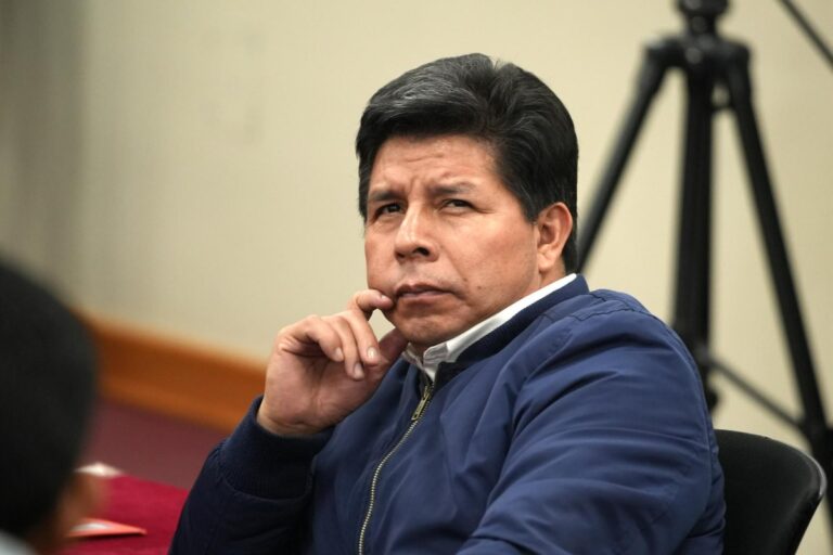 La Justicia de Perú ordena mantener en prisión preventiva al expresidente comunista Pedro Castillo hasta marzo de 2027