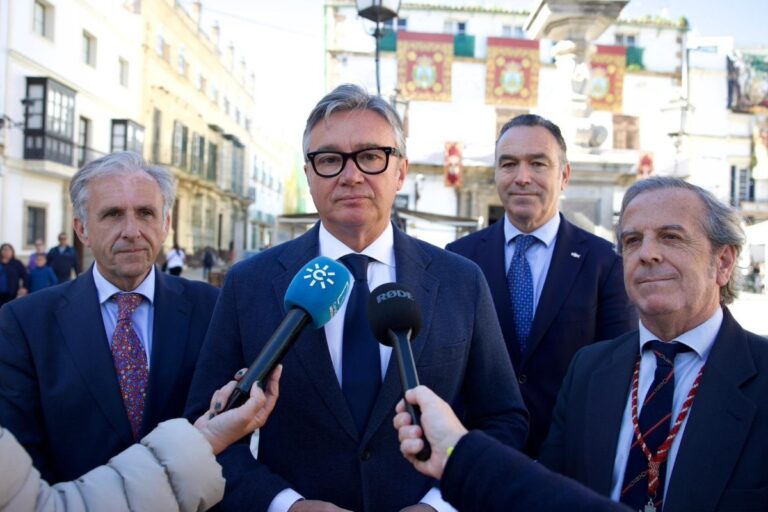 Manuel Gavira (VOX), sobre la propuesta de TVE de un debate entre Moreno y Montero: «El bipartidismo empieza con sus pactos y tejemanejes»