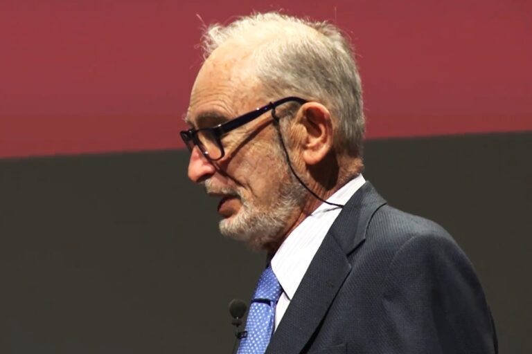 Anatomía de un falso profeta: el legado autoritario de Paul Ehrlich, padrino del catastrofismo climático