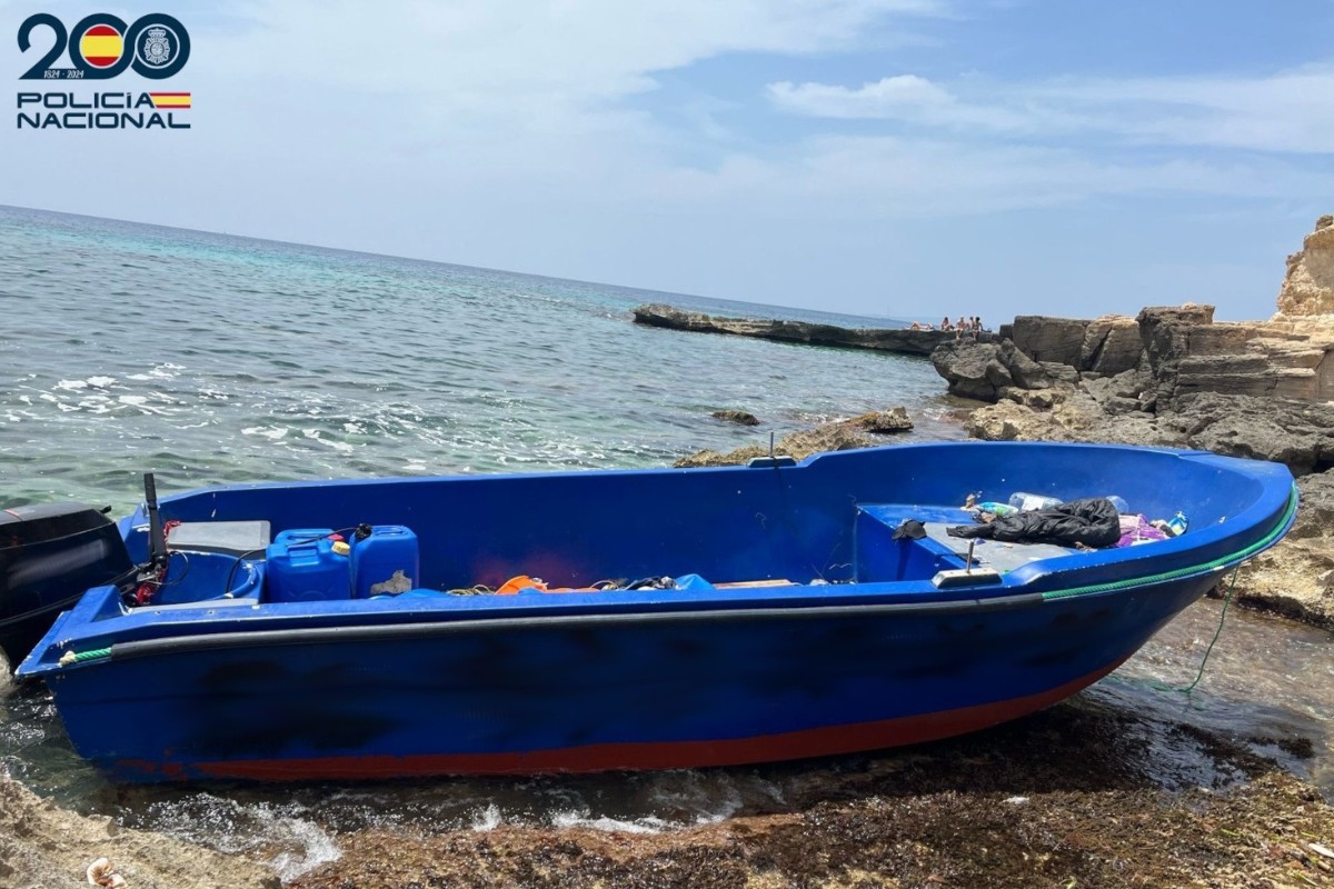 Absuelto un argelino acusado de patronear una patera con 11 inmigrantes ilegales a bordo hasta Cabo de Palos, en Cartagena