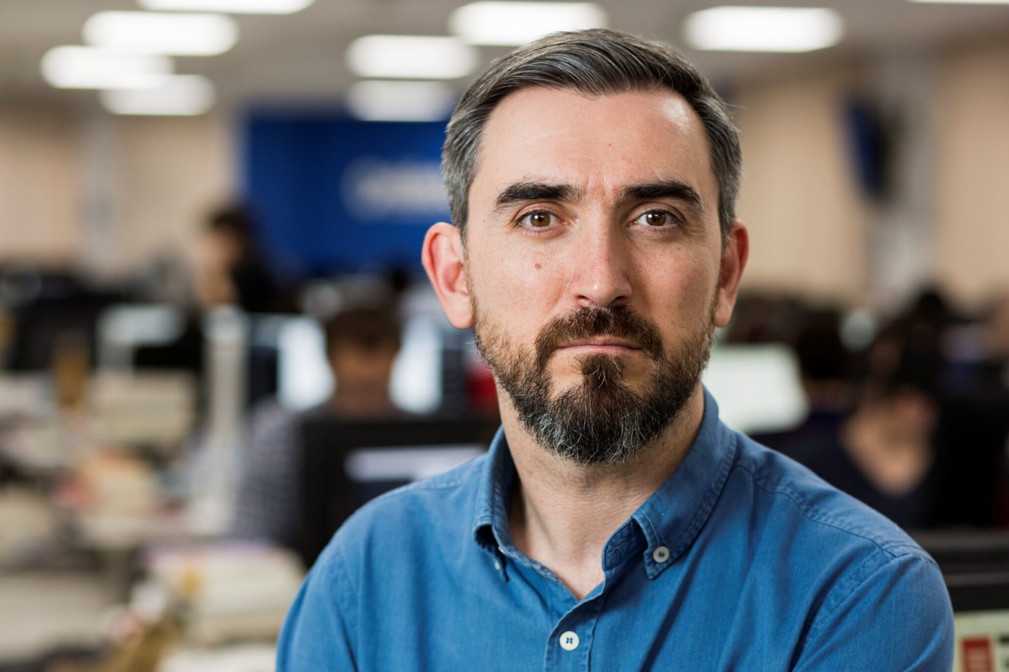 El juez cita a Ignacio Escolar y a los periodistas de ElDiario.es el 28 de mayo por la demanda de Julio Iglesias