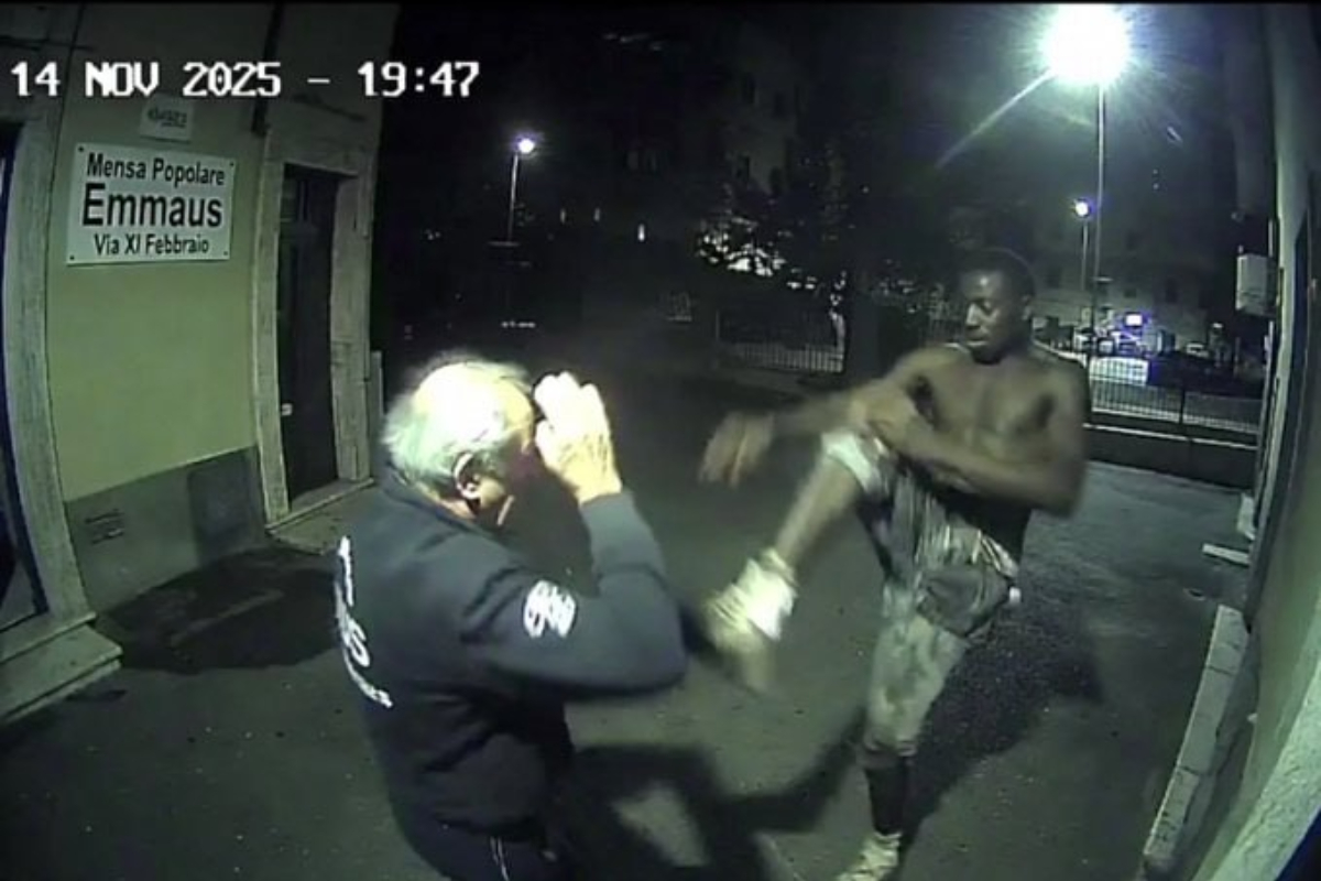 Un inmigrante nigeriano deja al borde de la muerte a un voluntario de 85 años que le daba de comer en Italia: «Deben ser expulsados»