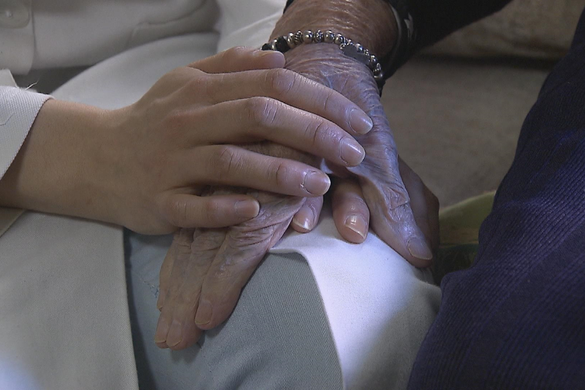 La eutanasia ya representa el 6% de las muertes en Países Bajos y los expertos alertan de su expansión entre jóvenes