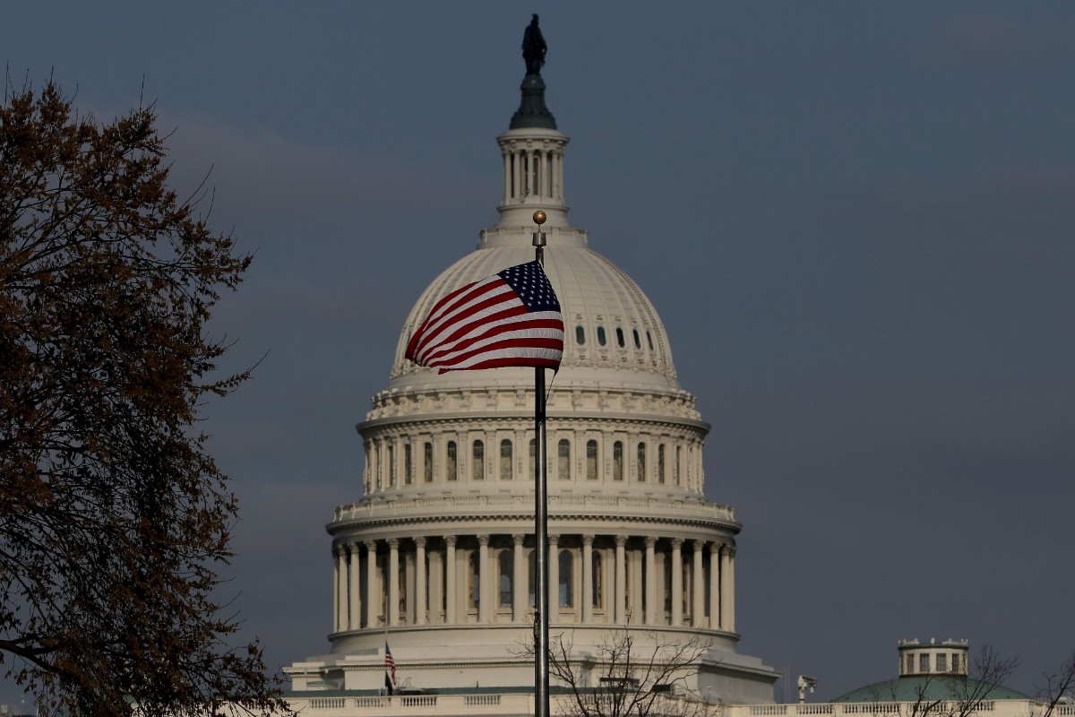 Los demócratas llevan a votación del Senado una resolución para buscar evitar una operación militar de EEUU contra la dictadura cubana