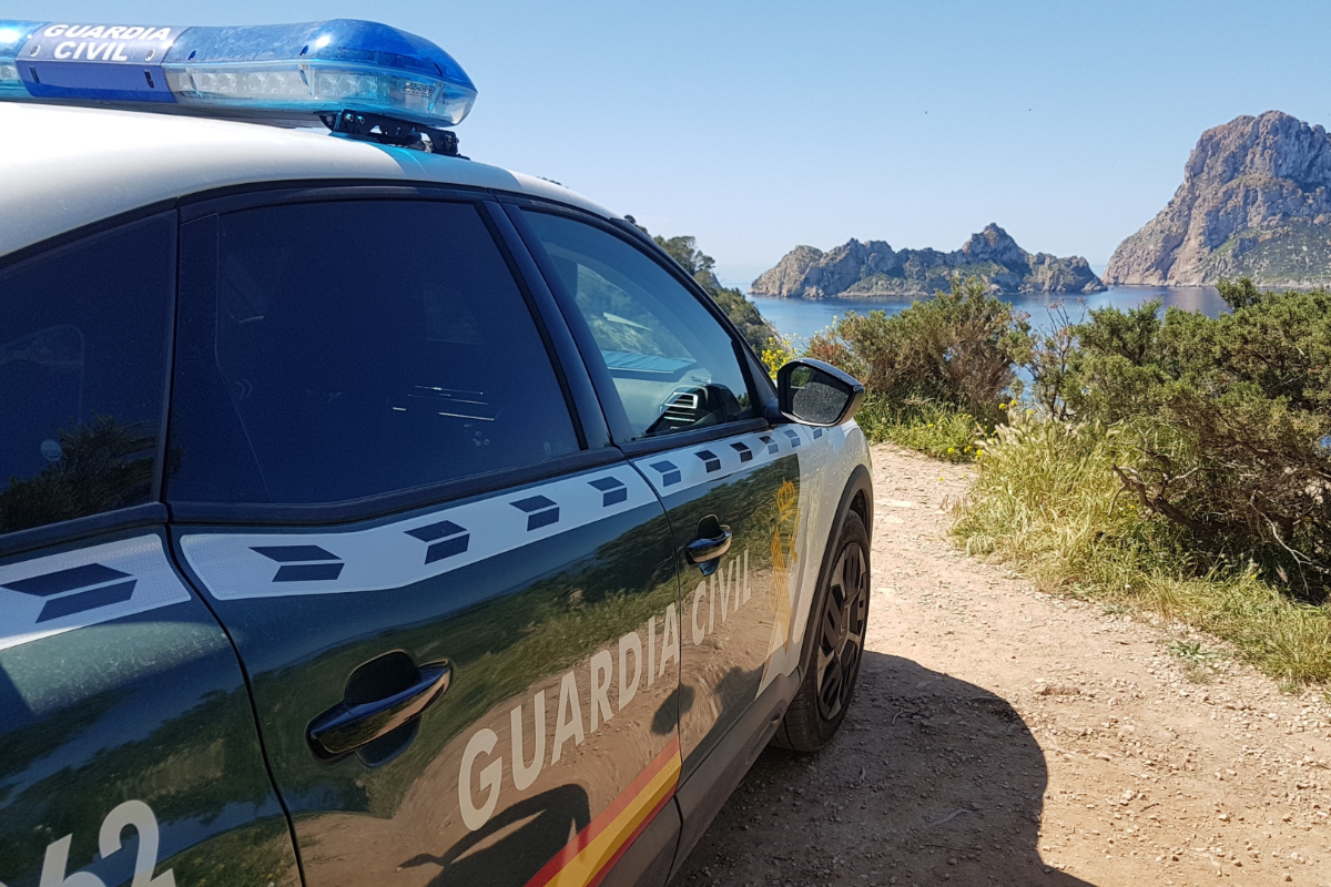 Detenido un italiano por matar a puñaladas a un hombre en Platja d’en Bossa (Ibiza)