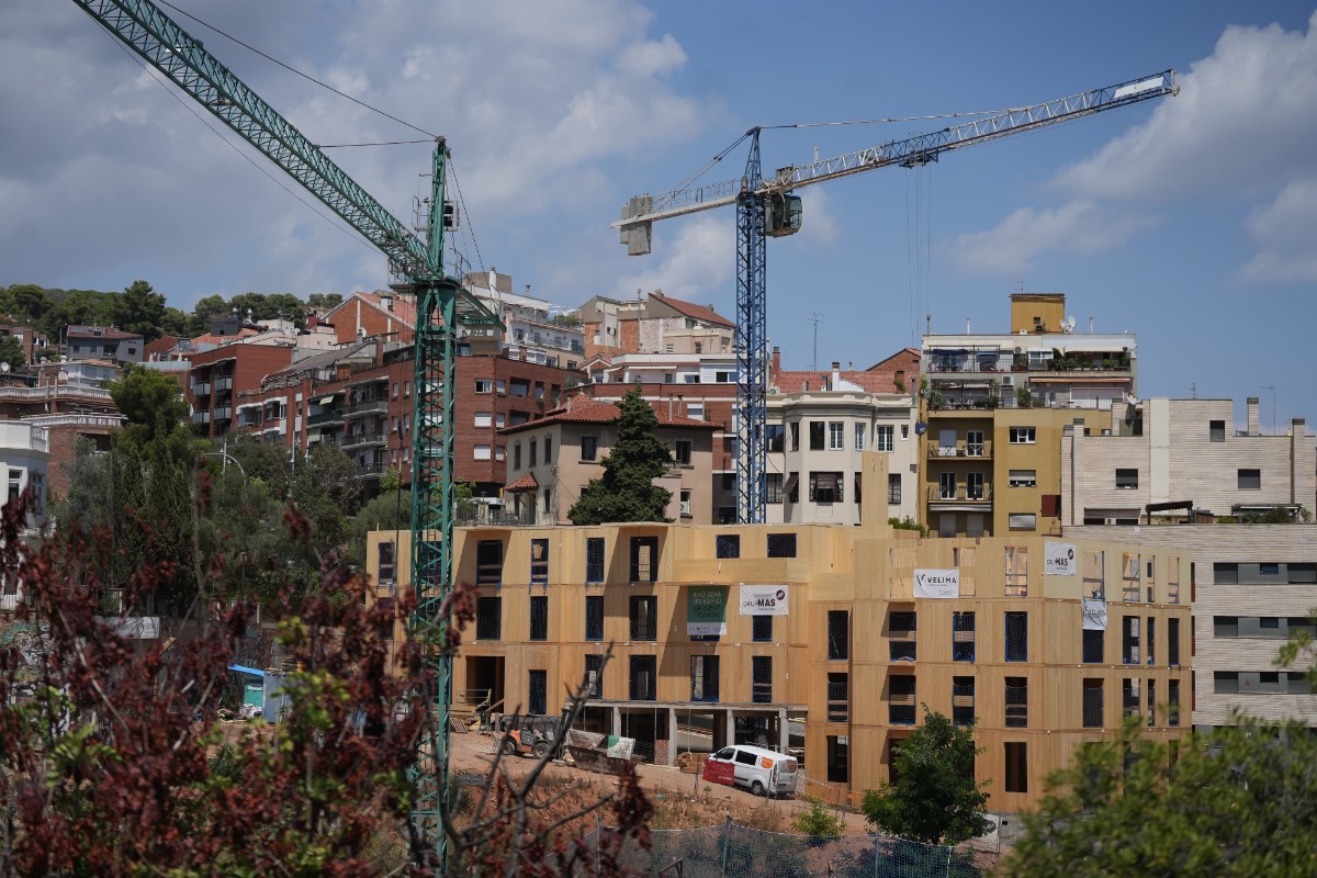 La compra de vivienda por extranjeros se consolida en Cataluña y ya alcanza una de cada siete operaciones