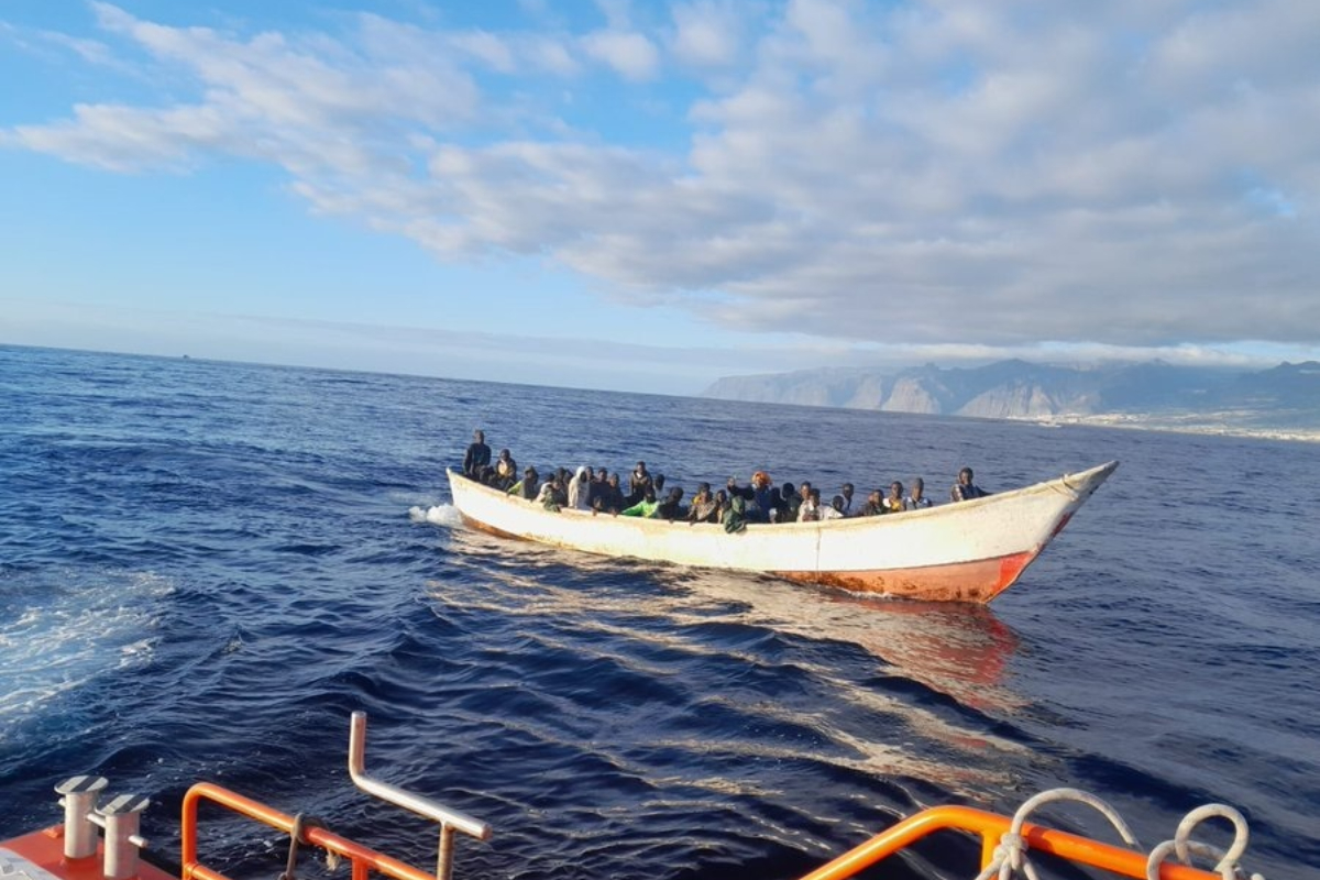 La avalancha migratoria se acrecienta: llegan tres pateras a Formentera con 44 inmigrantes ilegales de origen magrebí en pocas horas