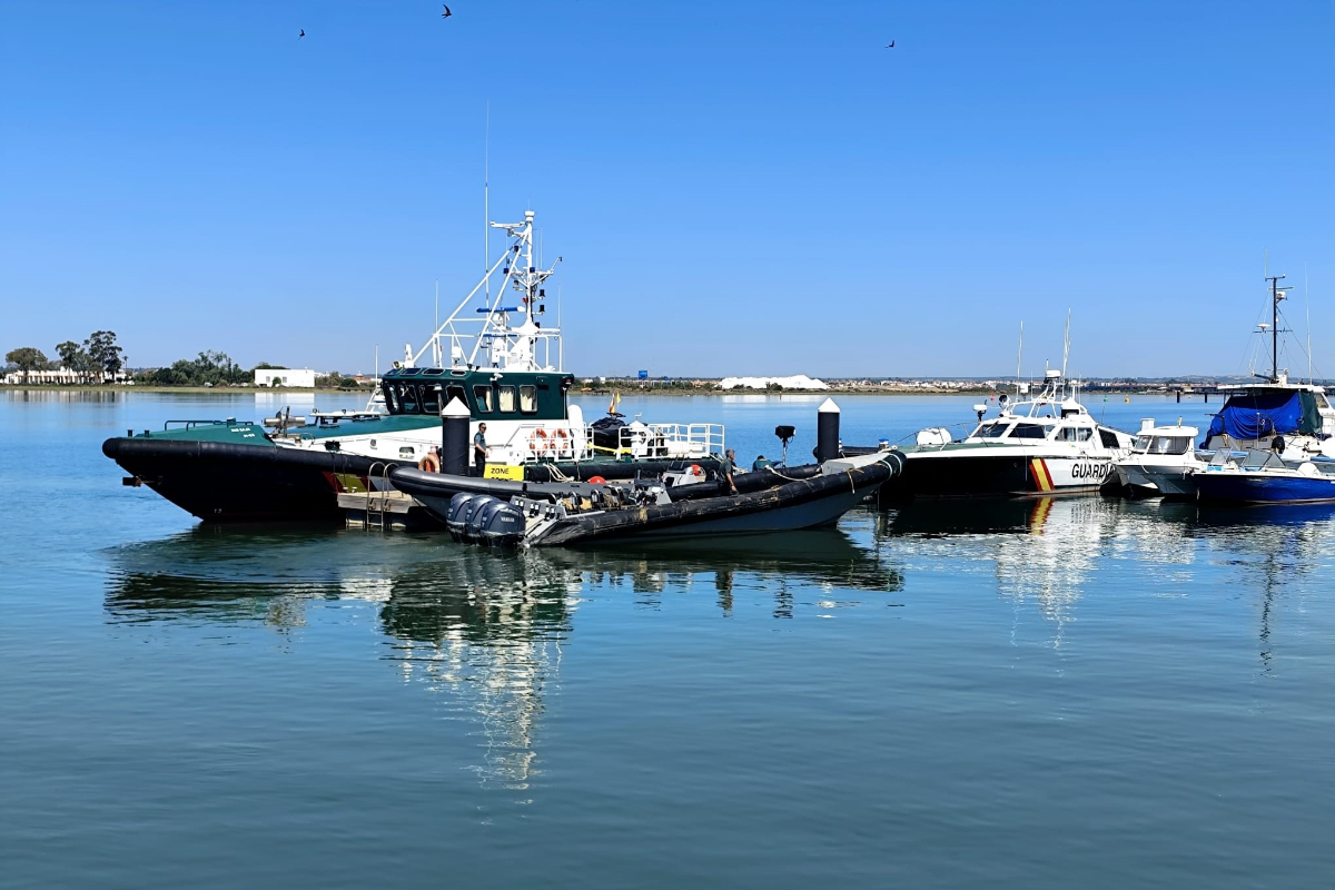 Cuatro detenidos en Huelva tras una persecución marítima con una narcolancha cargada con cuatro toneladas de hachís