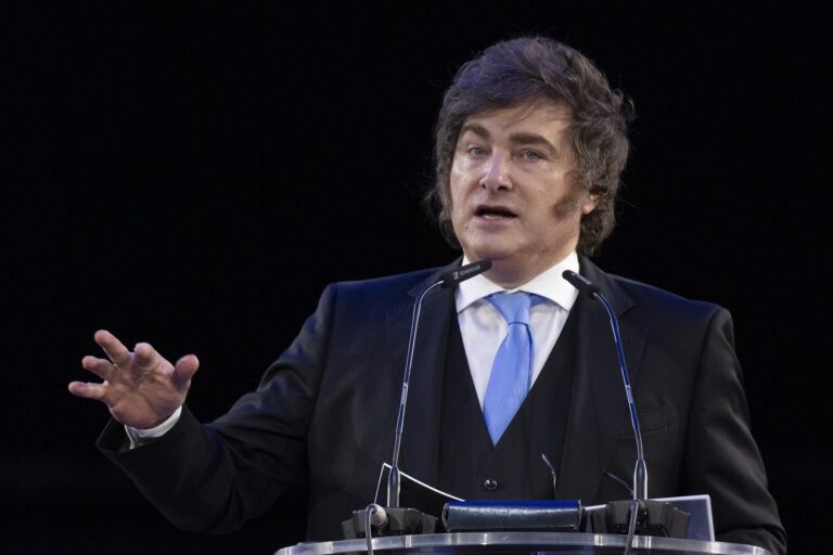 Javier Milei optimiza la administración: reduce un 20,4% el empleo público en Argentina tras eliminar casi 70.000 puestos estatales en dos años y medio