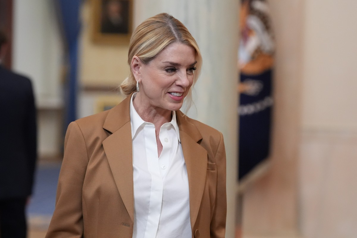 La fiscal general de EEUU, Pam Bondi, abandona el cargo y cede el paso a su ‘número dos’, Todd Blanche