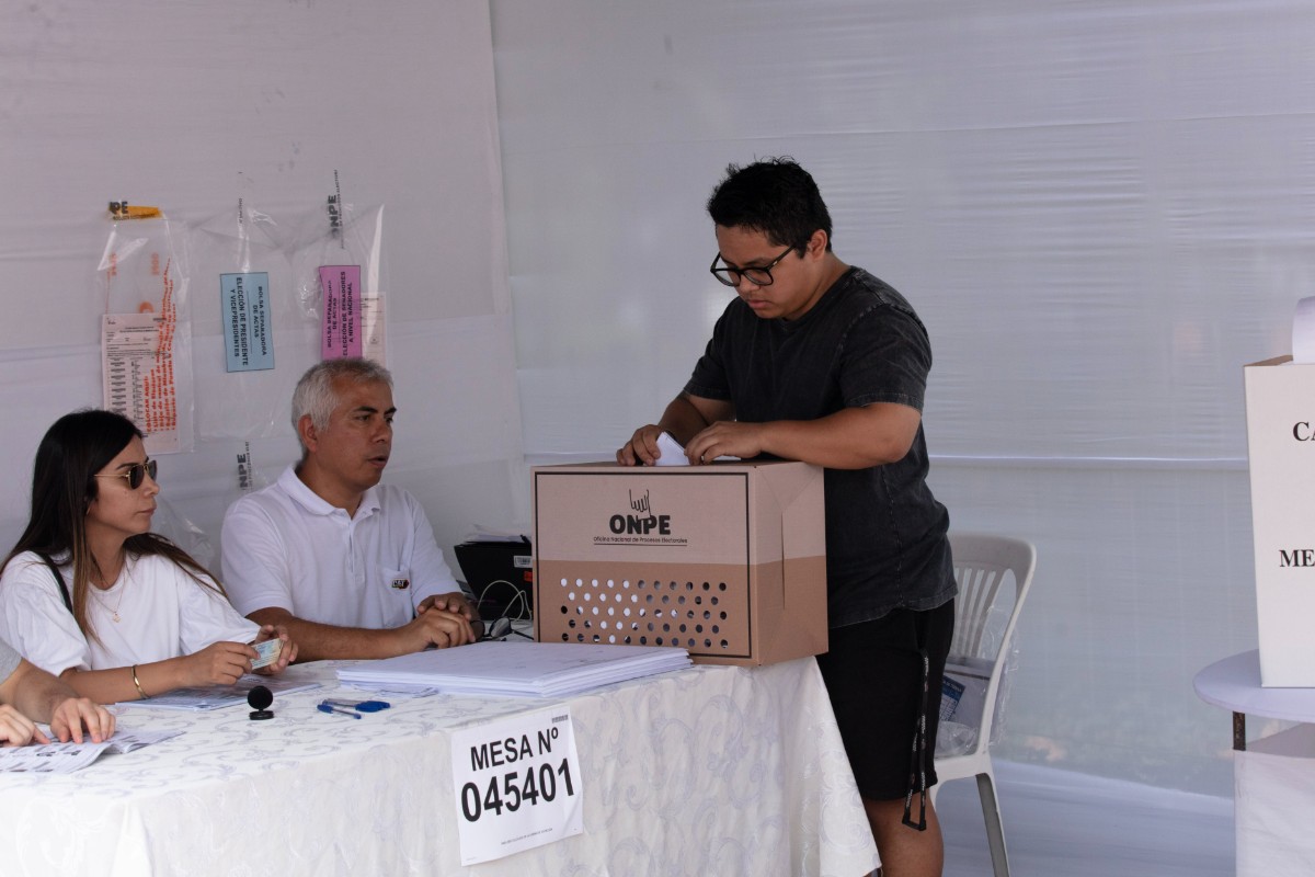 La OEA alerta de fallos y «demoras considerables» en las elecciones de Perú