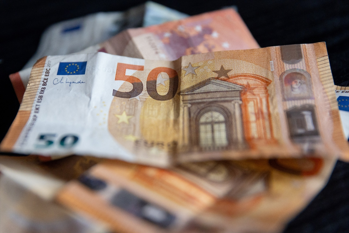 Dos de cada tres empresas prevén más costes fiscales en 2026 por el aumento de la regulación