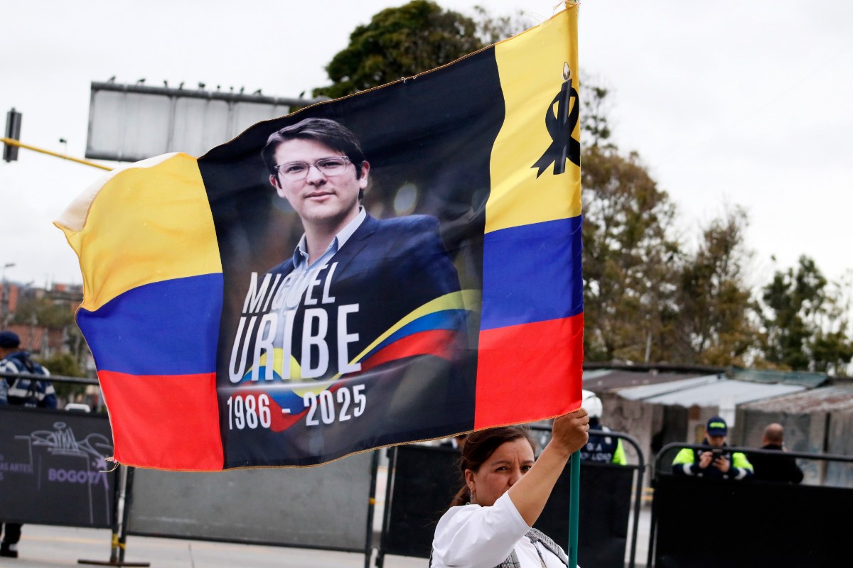 La Fiscalía de Colombia acusa a un sospechoso por participar en el asesinato del senador Miguel Uribe