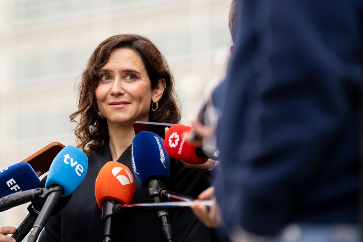 Ayuso se opone a la prioridad nacional pactada entre VOX y PP en Extremadura: «No puedes dejar a nadie fuera»