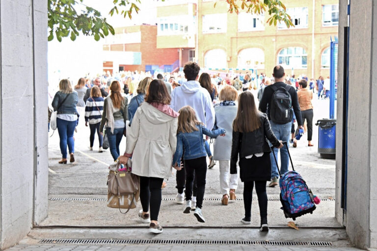 Las cifras de la vuelta al cole: las familias gastarán hasta 2.000 euros por hijo en material escolar, un 12% más que hace un año