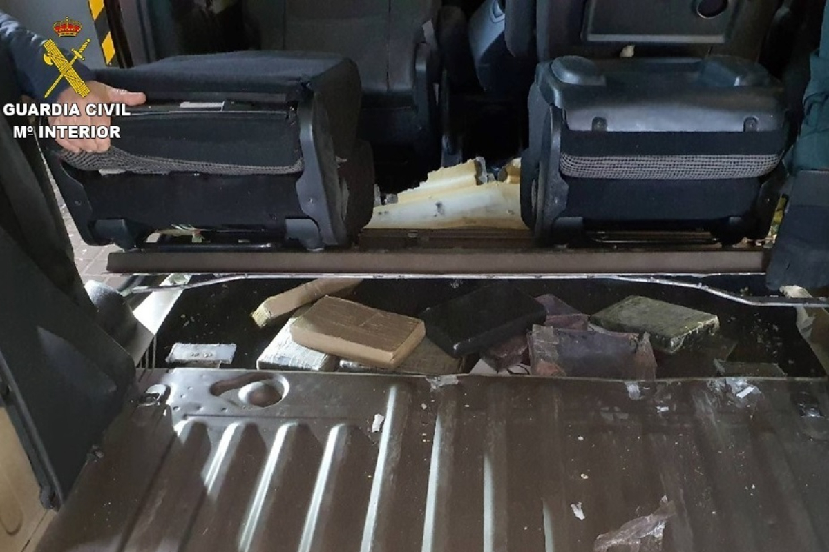 La Guardia Civil intercepta 46 kilos de cocaína en una furgoneta en la A-4 a la altura de Ciudad Real