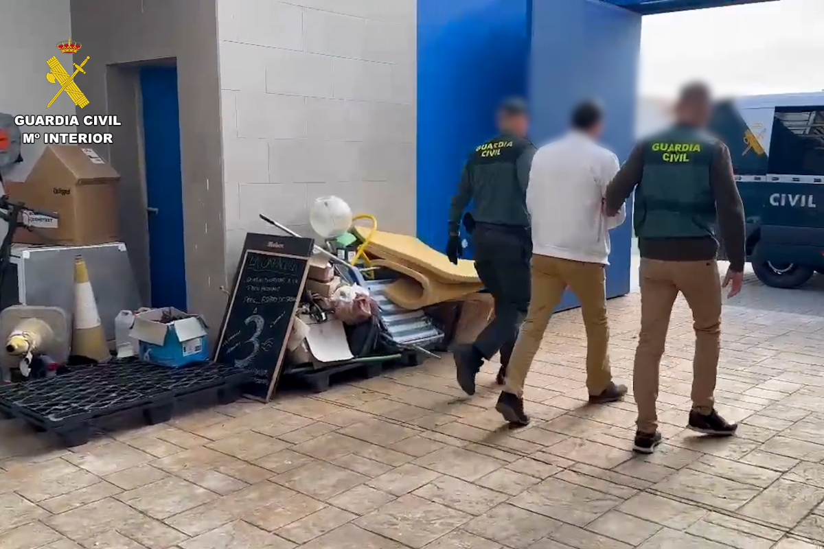 Tres pakistaníes detenidos por explotar a 34 ilegales de su país en Cantabria, Asturias y País Vasco