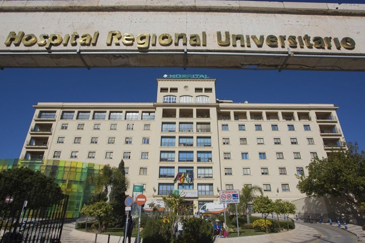 La mujer que aún permanece hospitalizada en la UCI por el accidente ferroviario de Adamuz da a luz a un niño en el Hospital de Málaga