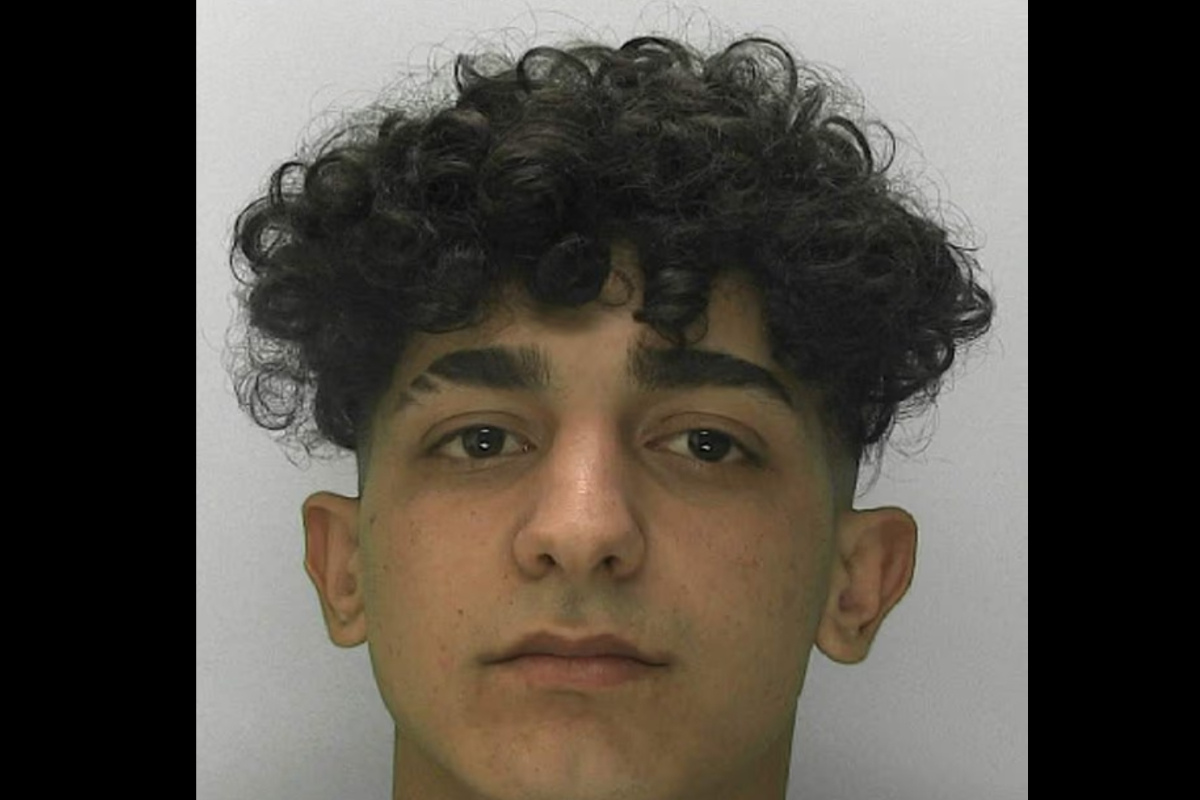Una estudiante británica de 19 años hace pública su identidad para denunciar una agresión sexual cometida por un inmigrante ilegal iraní