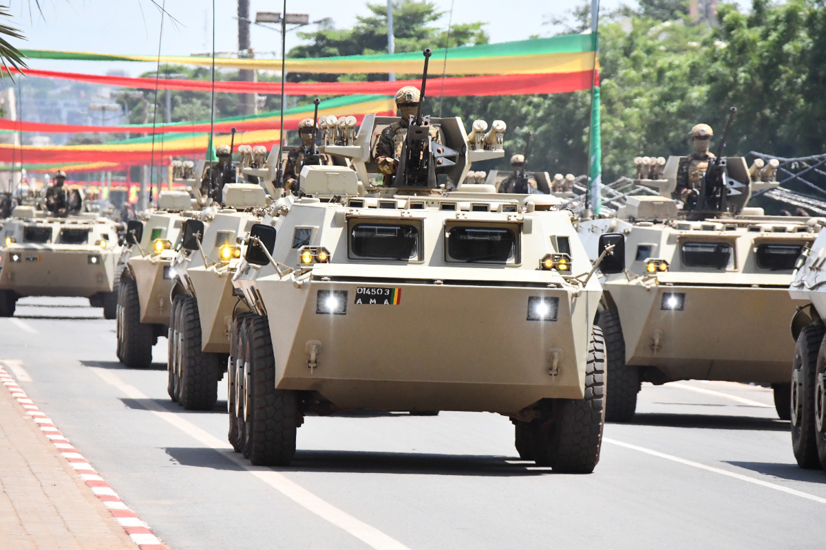 El Ejército de Mali intenta repeler una ofensiva de grupos yihadistas sobre la capital: «Instamos a la población a mantener la calma y la vigilancia»