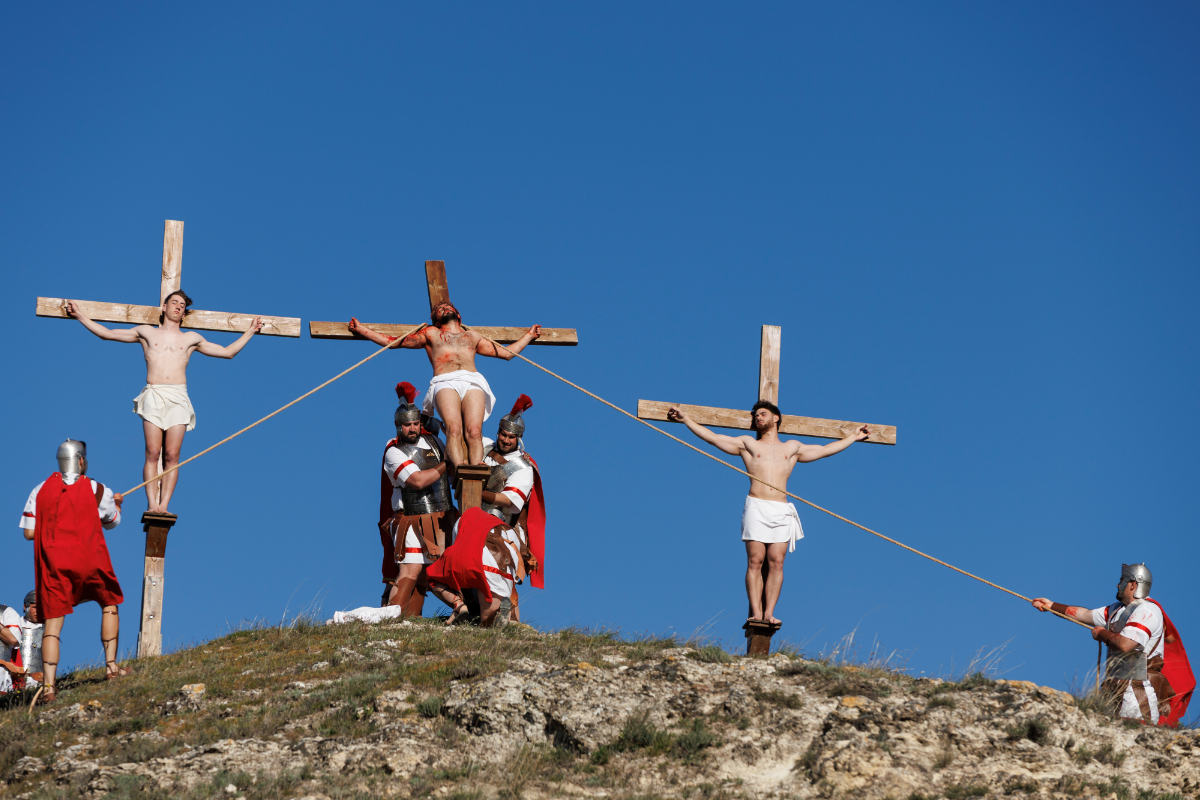 Cuevas del Campo (Granada) bate récord de asistencia y  reúne a 10.000 personas en el 25º aniversario de su Semana Santa Viviente
