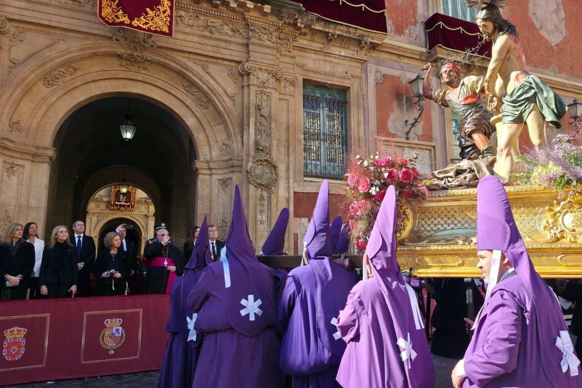 La procesión de ‘Los Salzillos’ celebra su 425 aniversario en Murcia con la presencia de la Reina Emérita Doña Sofía