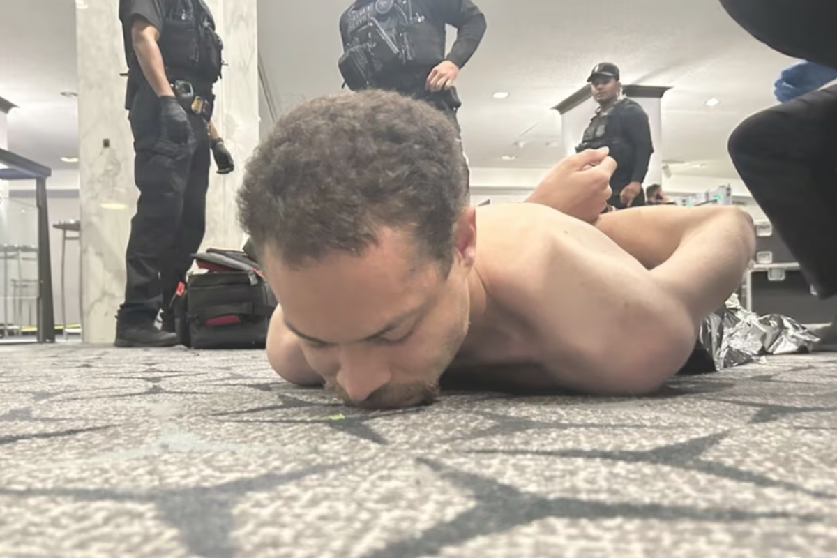 Donald Trump dice que los documentos encontrados  al sospechoso del tiroteo de la «Cena de corresponsales» demuestran que «odia a los cristianos»