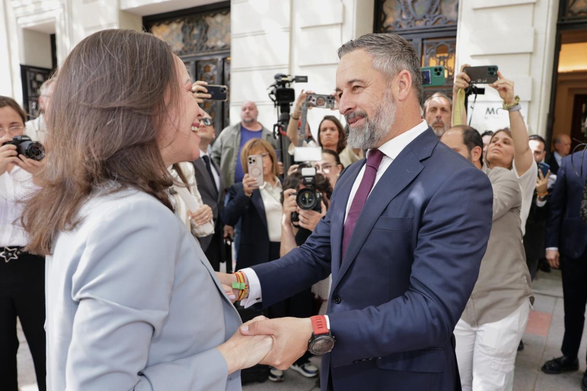 Santiago Abascal retrata a Pedro Sánchez por su reunión en Barcelona con Petro, Lula y todos «los cómplices de Maduro»