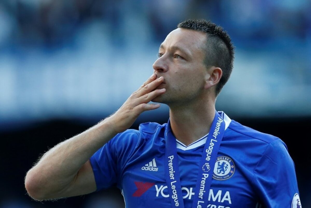 La leyenda británica del fútbol John Terry respalda al político patriota Rupert Lowe y llama a retirar las ayudas sociales a inmigrantes