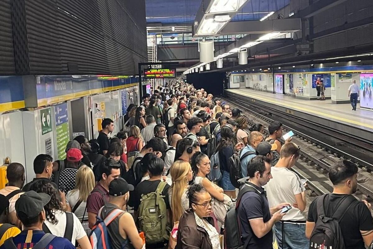 Más del 60% los beneficiarios de las ayudas al transporte público gratuito en la Comunidad de Madrid tienen nombre o apellidos extranjeros