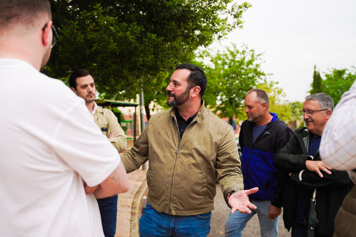 El sindicato Solidaridad arropa a los vecinos de La Guardia de Jaén que rechazan el centro de menas en una urbanización residencial permitido por PP y PSOE