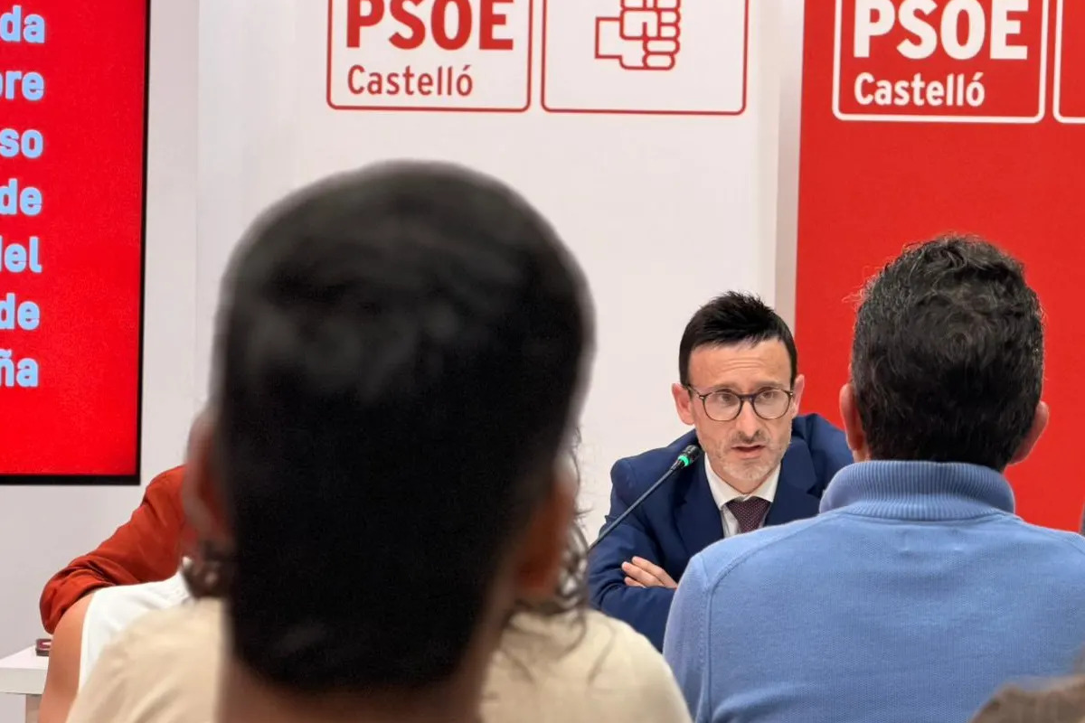 Compra de votos: el PSOE empieza a habilitar sus sedes para hacer la regularización a inmigrantes ilegales