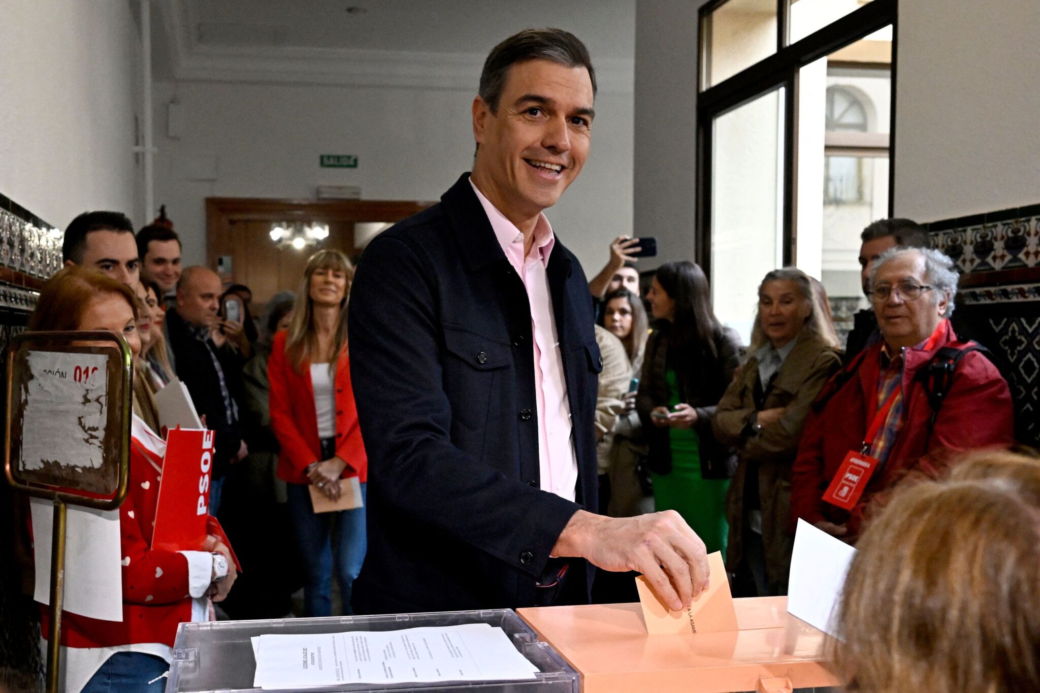 Un sospechoso ‘apagón’ en la web de Correos impide a los andaluces solicitar el voto para las elecciones del próximo 17 de mayo
