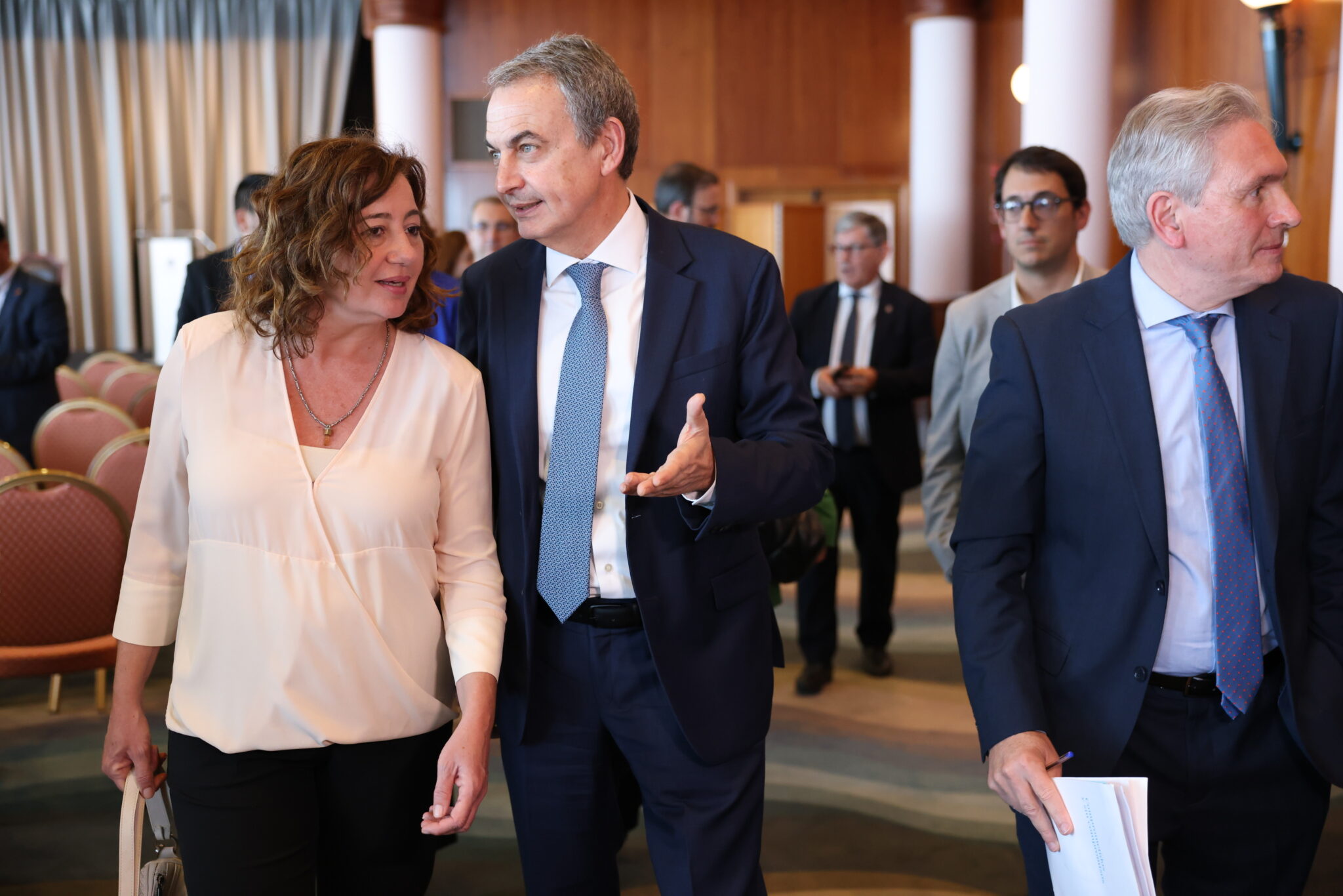 Armengol pagó a Zapatero 30.000 euros por una charla de media hora en el Smart Island World Congress: 1.000 euros por minuto