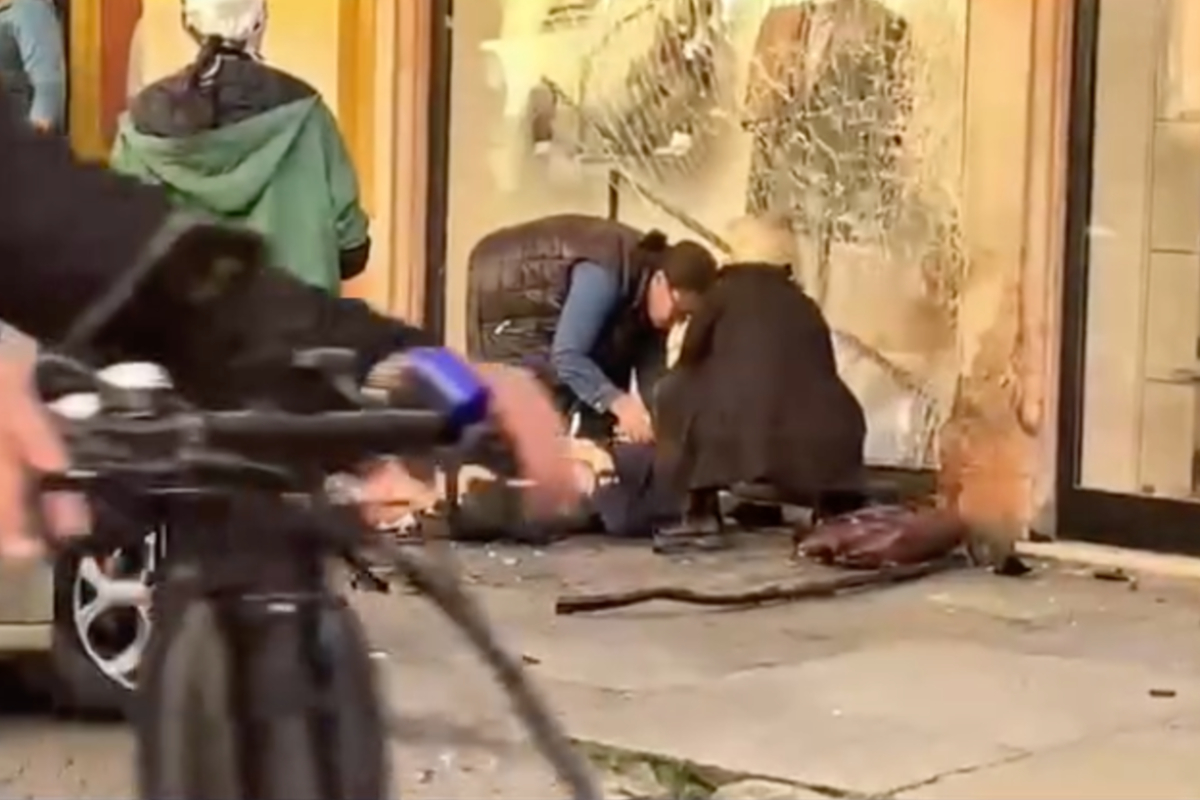 Un marroquí atropella en Italia a una decena de peatones dejando cuatro heridos muy graves antes de huir apuñalando a un hombre: «Rendirá cuentas»