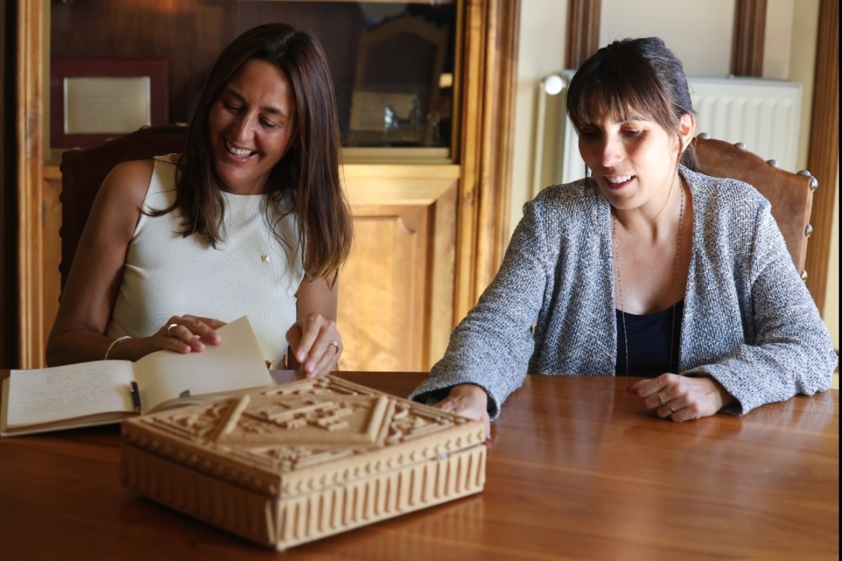 Un pueblo de Gerona se ve obligado a eliminar el requisito de «hablar catalán» para poder conseguir a un socorrista