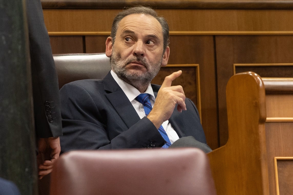 José Luis Ábalos se desmarca del rescate de Plus Ultra y señala desde prisión a Zapatero: «Me puenteó»
