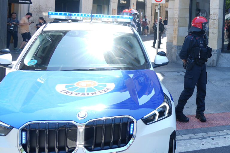 Detenido un inmigrante por agredir gravemente con un cuchillo a un hombre tras una discusión en un bar de Beasain (Guipúzcoa)