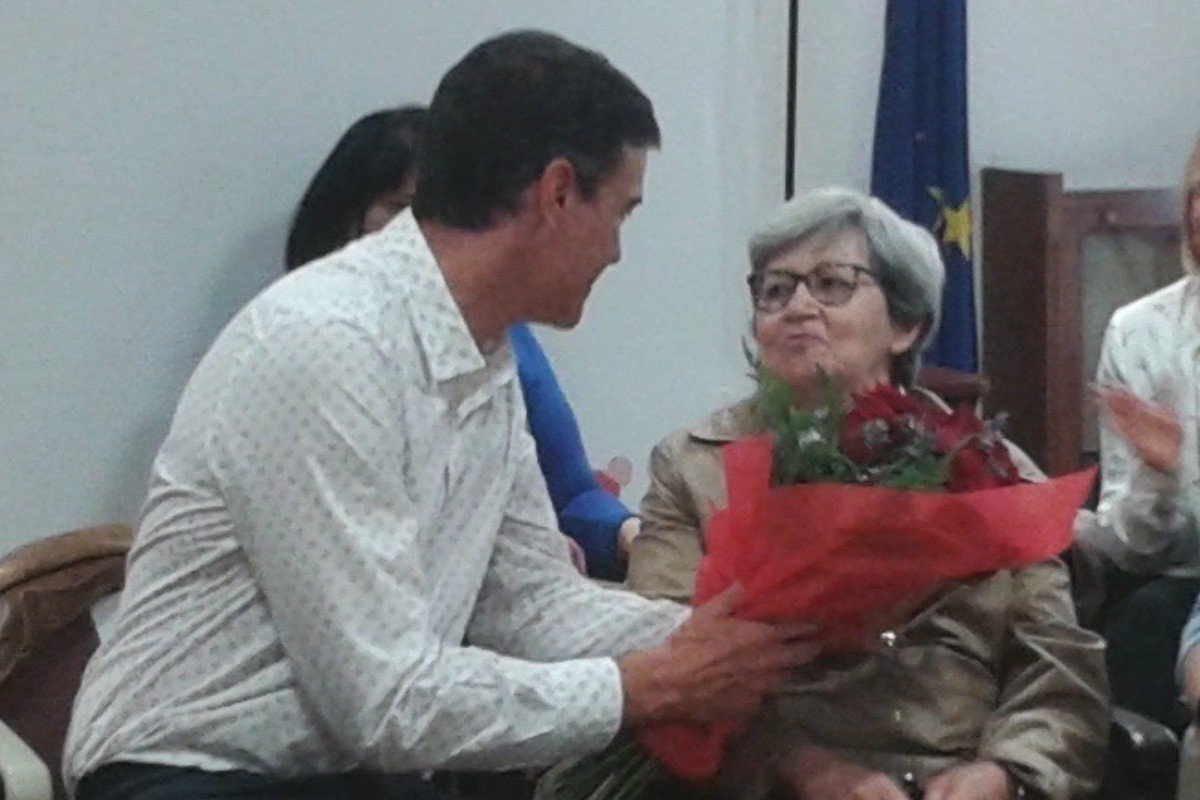 Igualdad gasta más de 5.000 euros de dinero público en un homenaje a la exdirigente socialista Carlota Bustelo con catering en el Ateneo