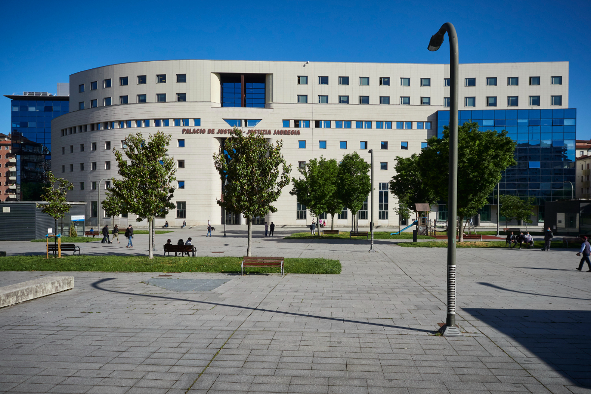 El TSJN confirma 12 años de prisión para un inmigrante ilegal marroquí que violó y robó a una mujer de 56 años en Pamplona