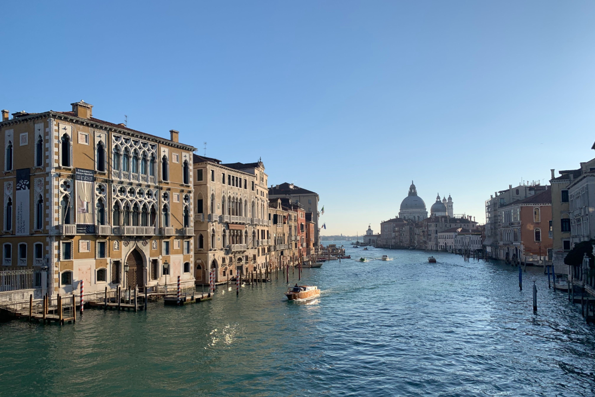 Fracasa en Venecia la apuesta de la izquierda por el voto bangladesí: ningún candidato de origen inmigrante entra en el consejo municipal