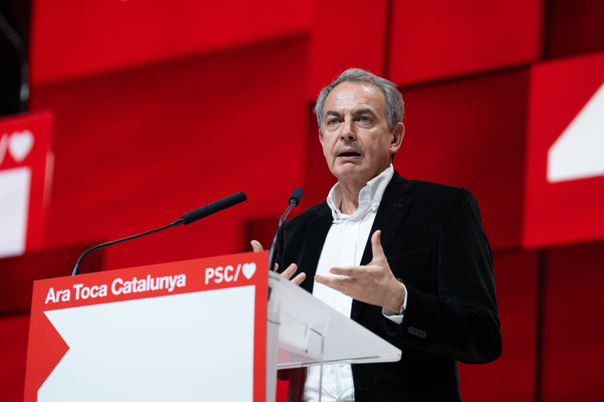 VOX cerca a Zapatero y pide al juez retirarle el pasaporte por riesgo de fuga y destrucción de pruebas